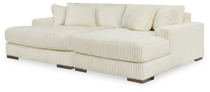 Lindyn Sectional