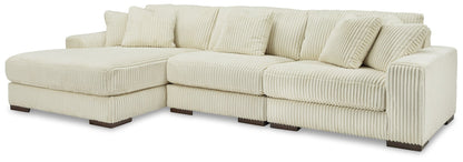 Lindyn Sectional