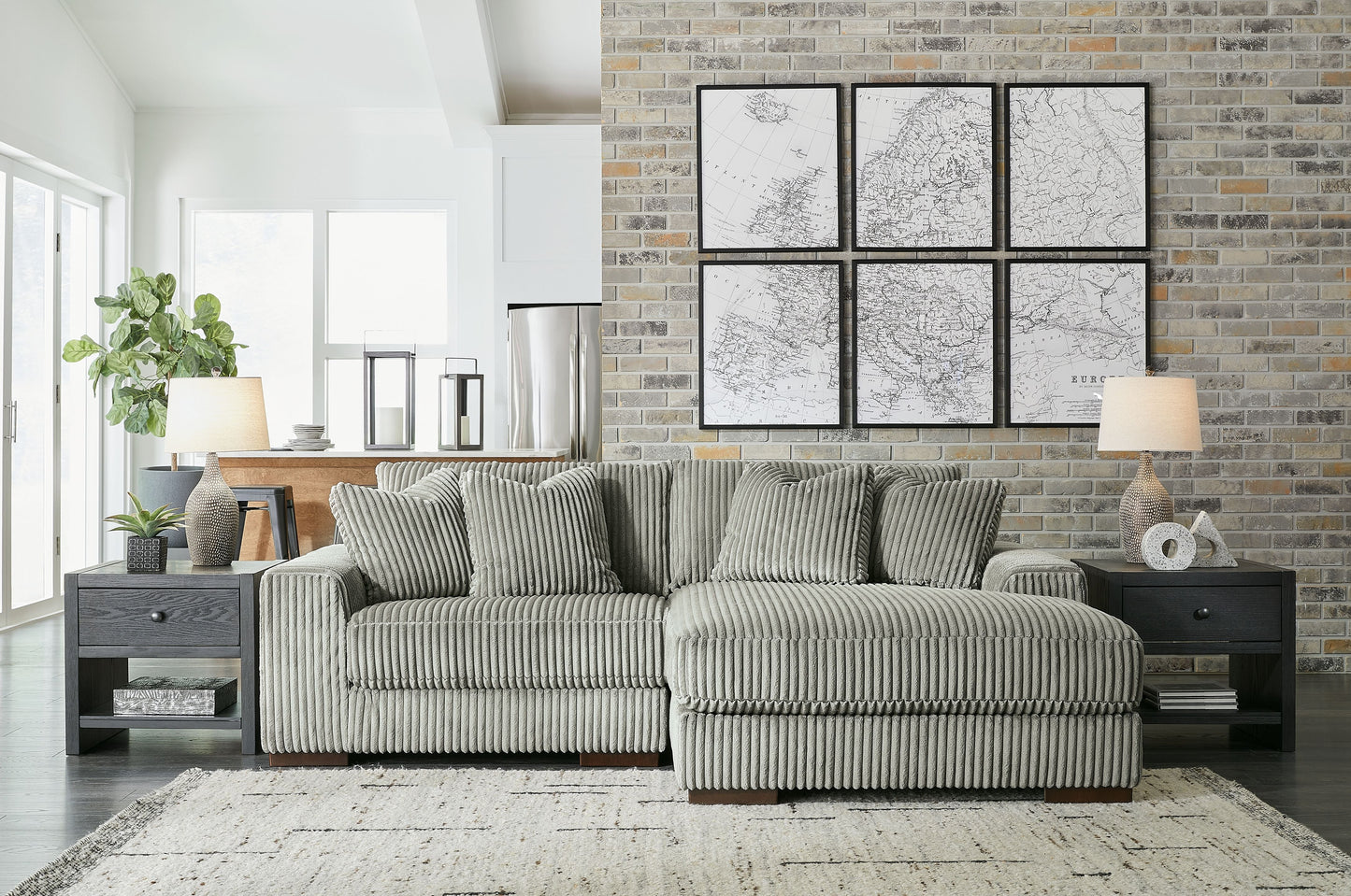 Lindyn 2-Piece RAF Sectional