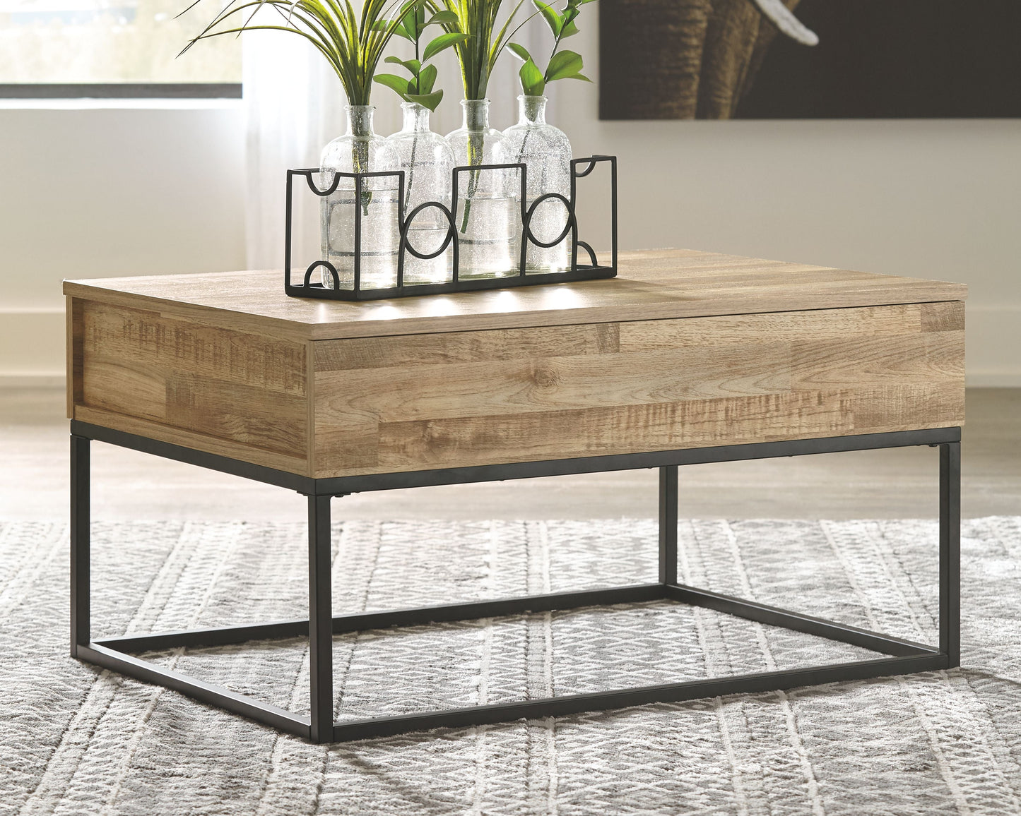 Gerdanet Natural - Lift Top Cocktail Table